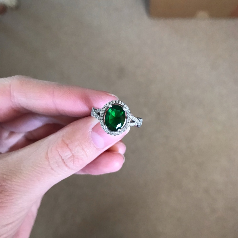 Emerald ring